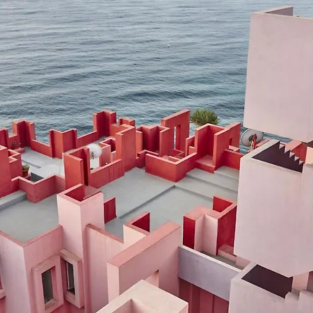 La Muralla Roja *